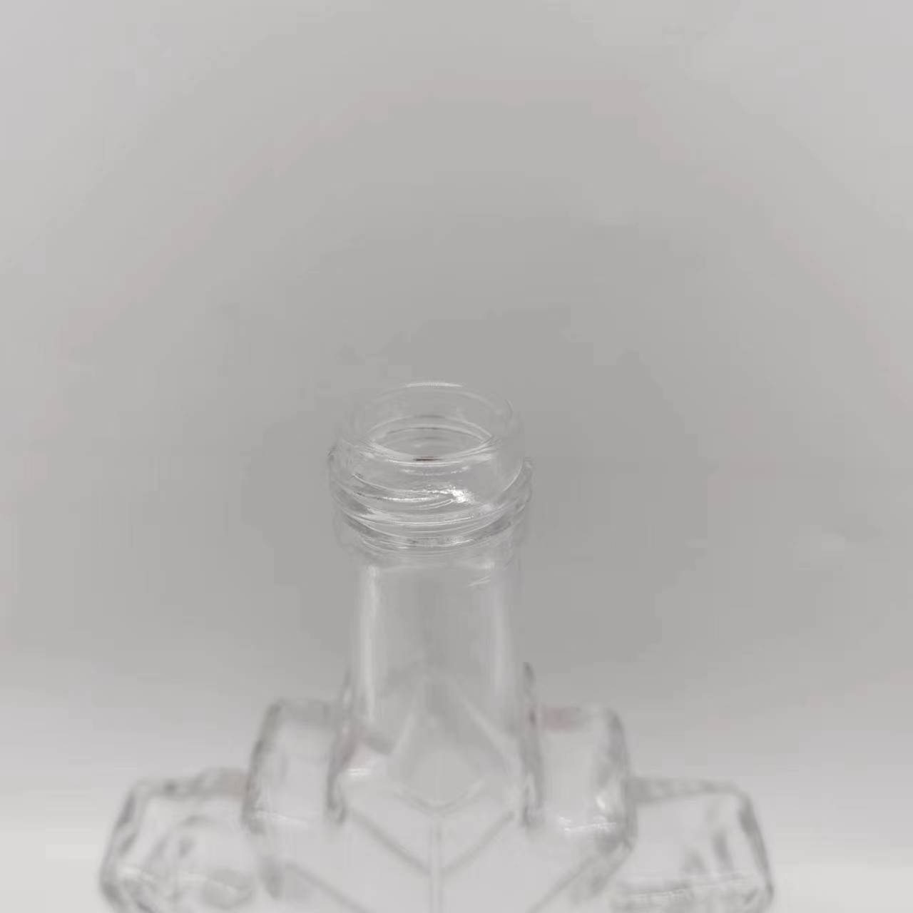 Glass spirits bottle RM-枫叶瓶-100ml