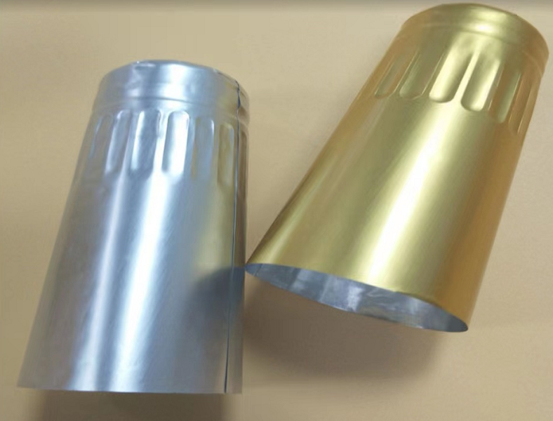 Silver & gold aluminum capsules